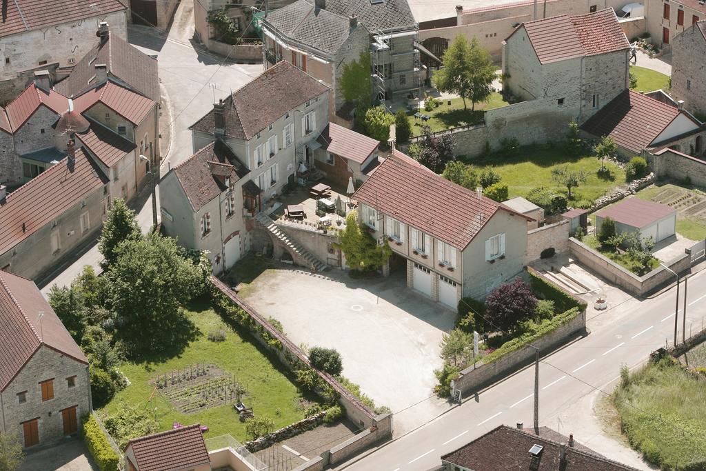 Bed and Breakfast L'instant Présent Pacy-sur-Armancon Exterior foto